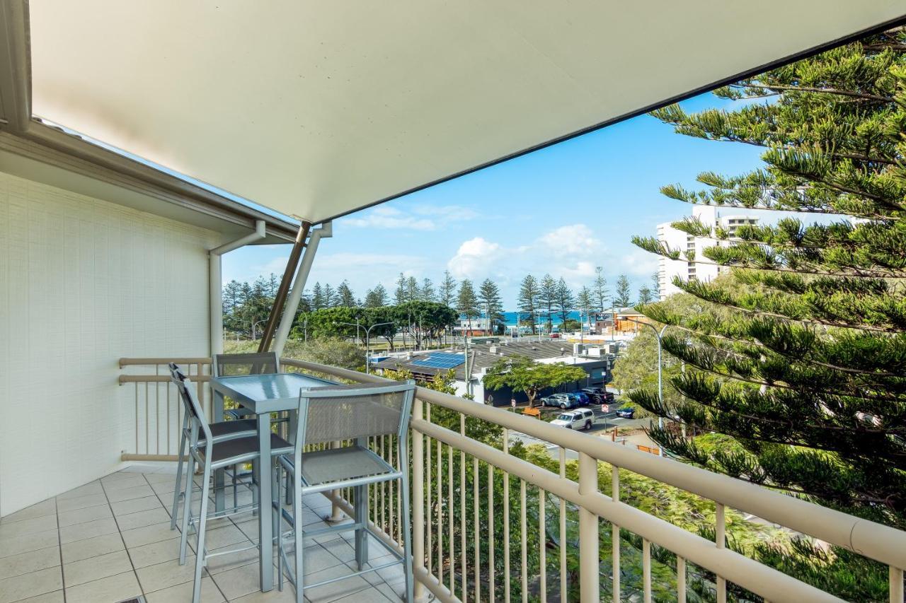 The Village Holiday Apartments At Burleigh Heads Gold Coast Exterior photo