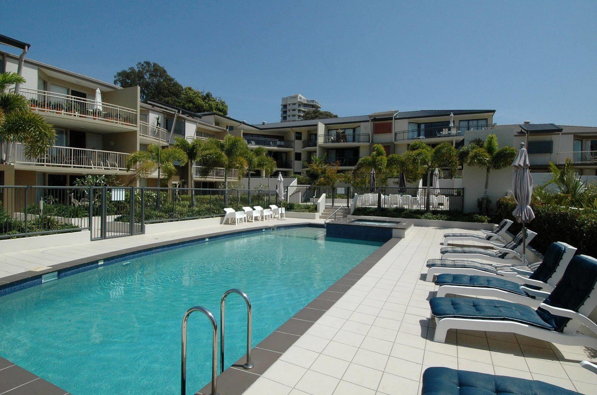 The Village Holiday Apartments At Burleigh Heads Gold Coast Exterior photo